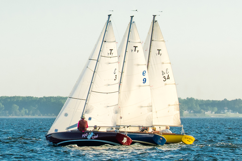 Typhoon sailboats racing