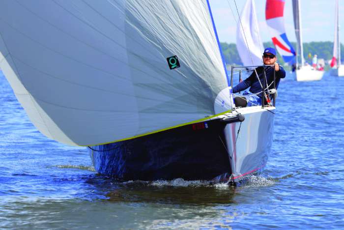 light air sailboat racing