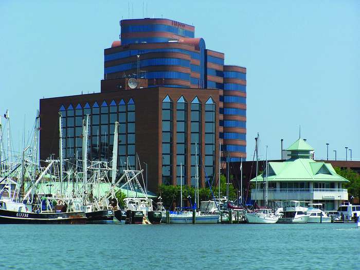 public pier hampton